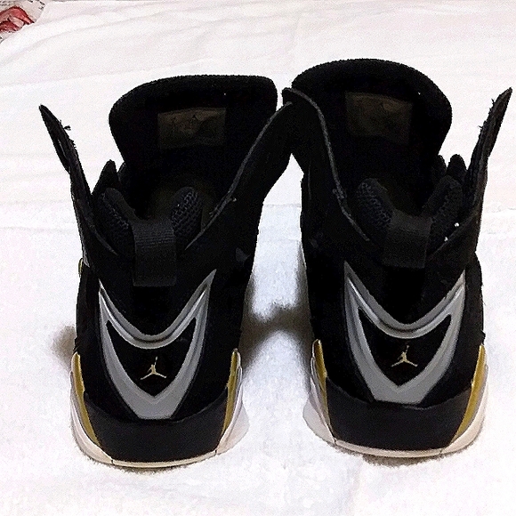 Clearance Pre-owned Jordan True Flight Black Metallic Gold Men's Shoe Sale, Sz 9 - Picture 4 of 7